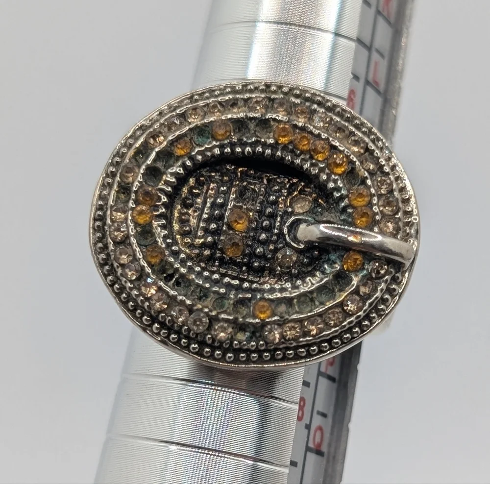 Elegant Silver and Gold-Toned Buckle‎ Ring